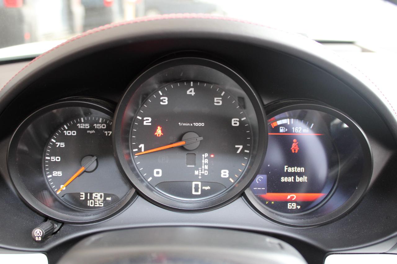 Porsche 718 Boxster Base 2D Roadster 2019