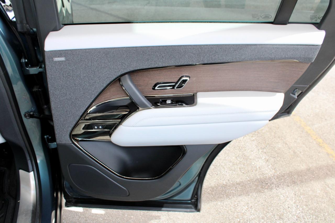 Land Rover Range Rover Sport P400 Dynamic 2024