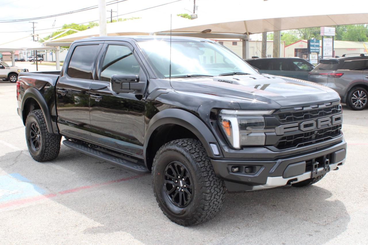 Ford F-150 Raptor SuperCrew 4WD 2025