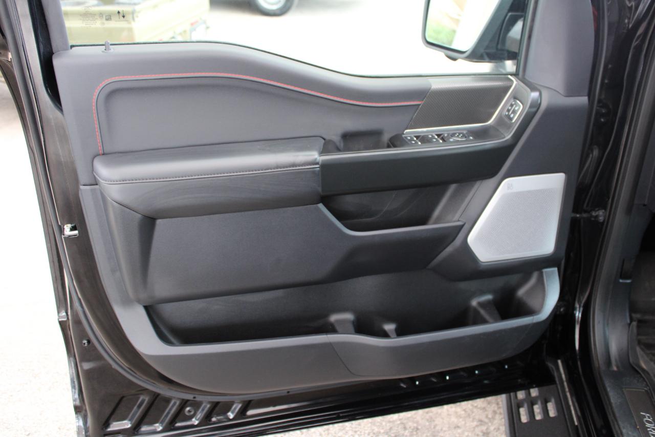 Ford F-150 Raptor SuperCrew 4WD 2025