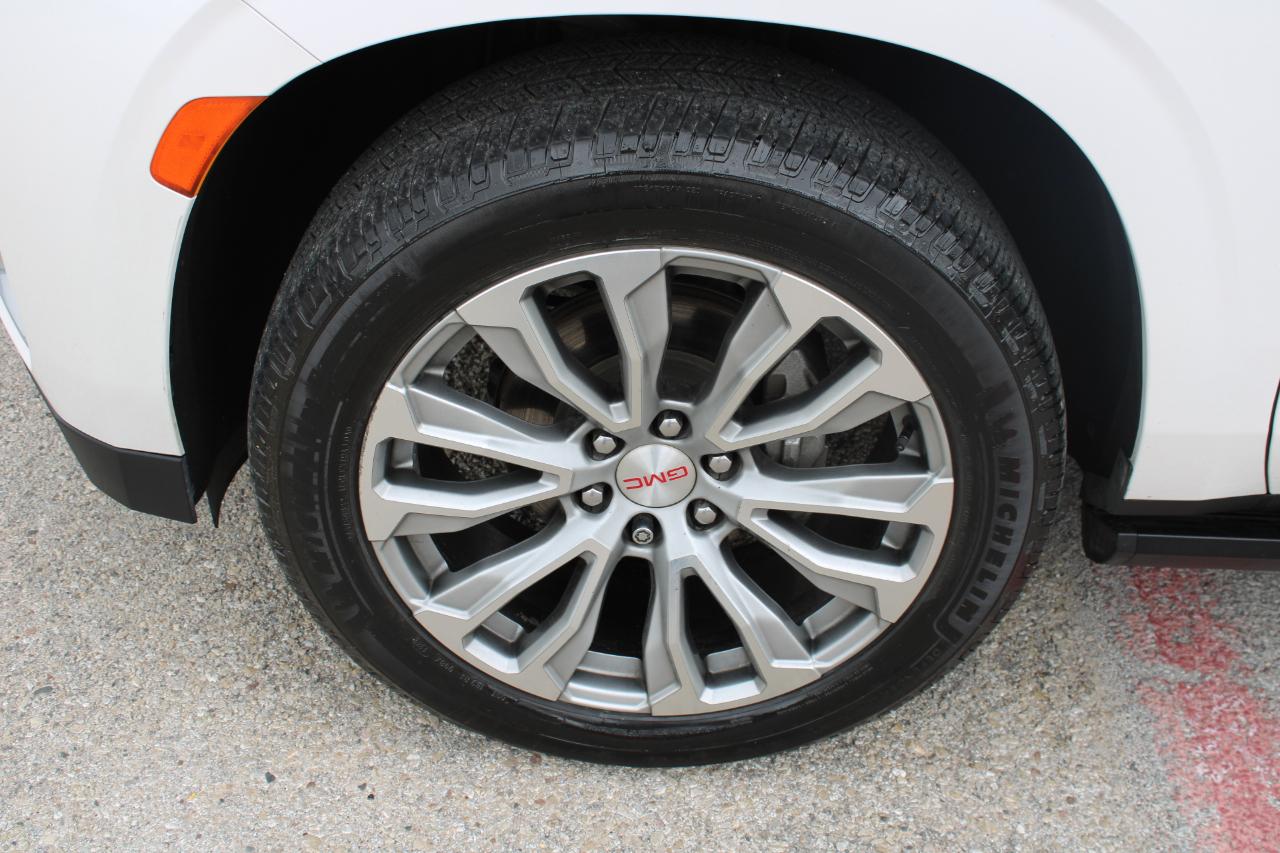 GMC Yukon XL Denali 4WD 2021