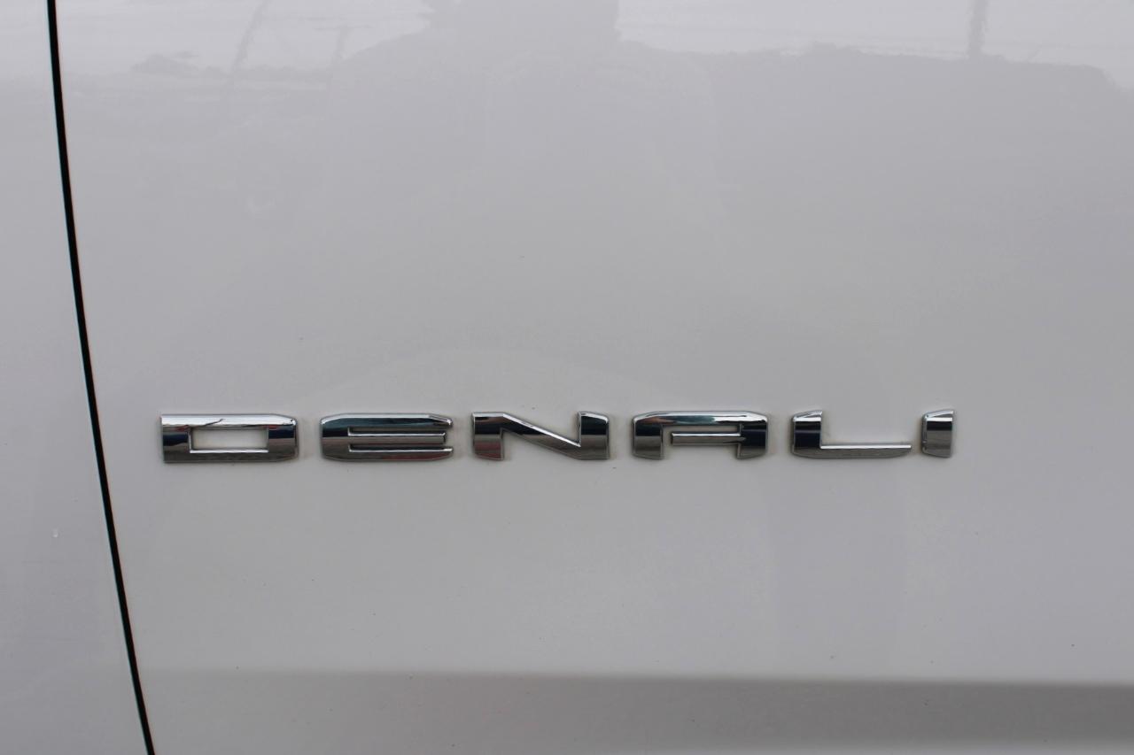 GMC Yukon XL Denali 4WD 2021