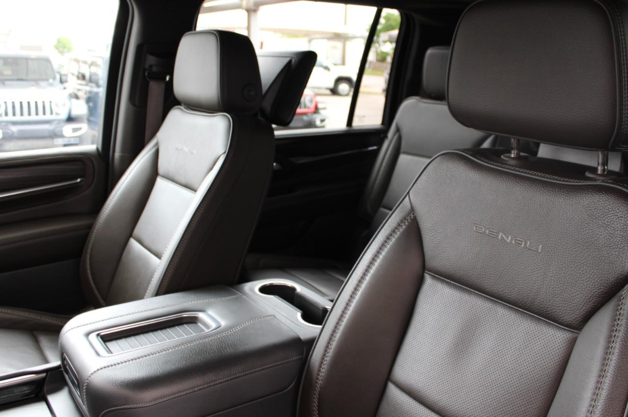 GMC Yukon XL Denali 4WD 2021