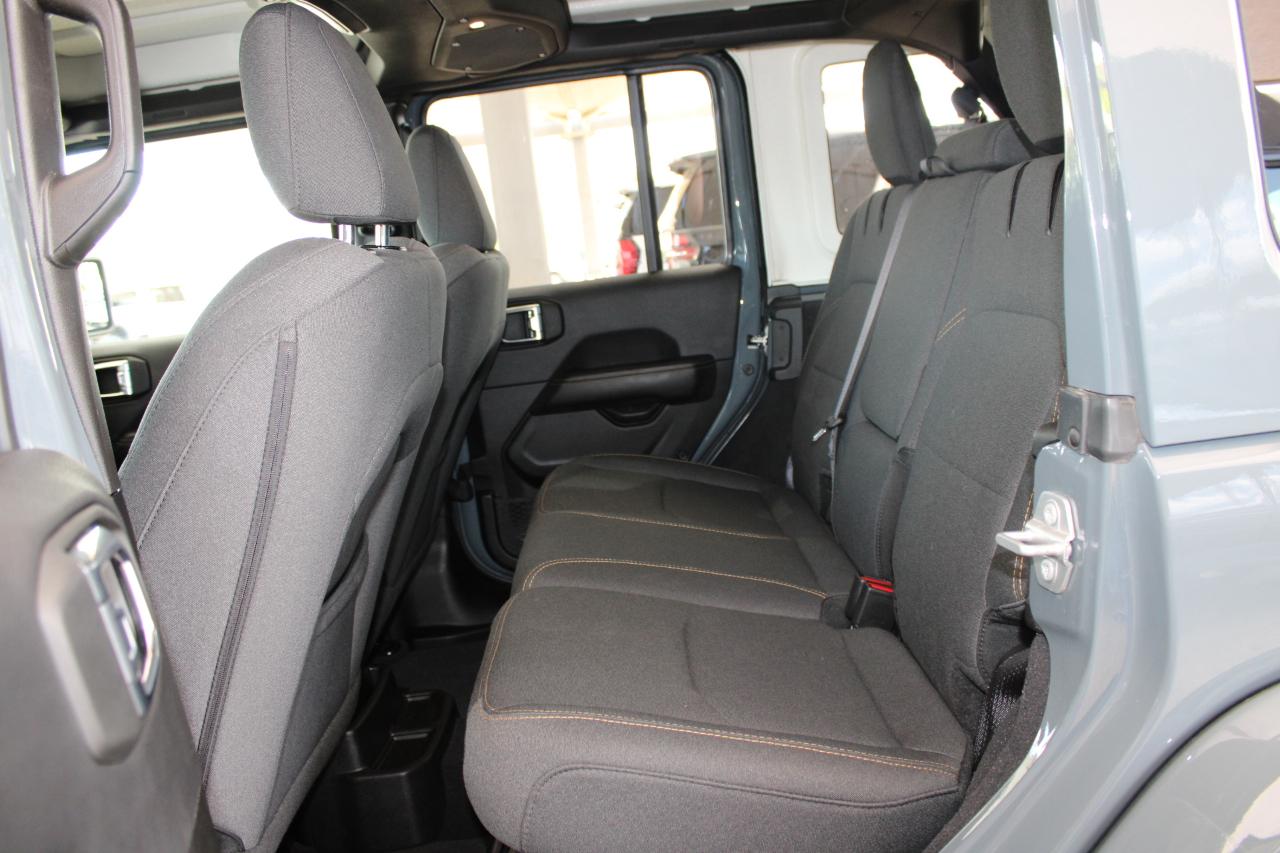 Jeep Wrangler 4xe Sahara 2025