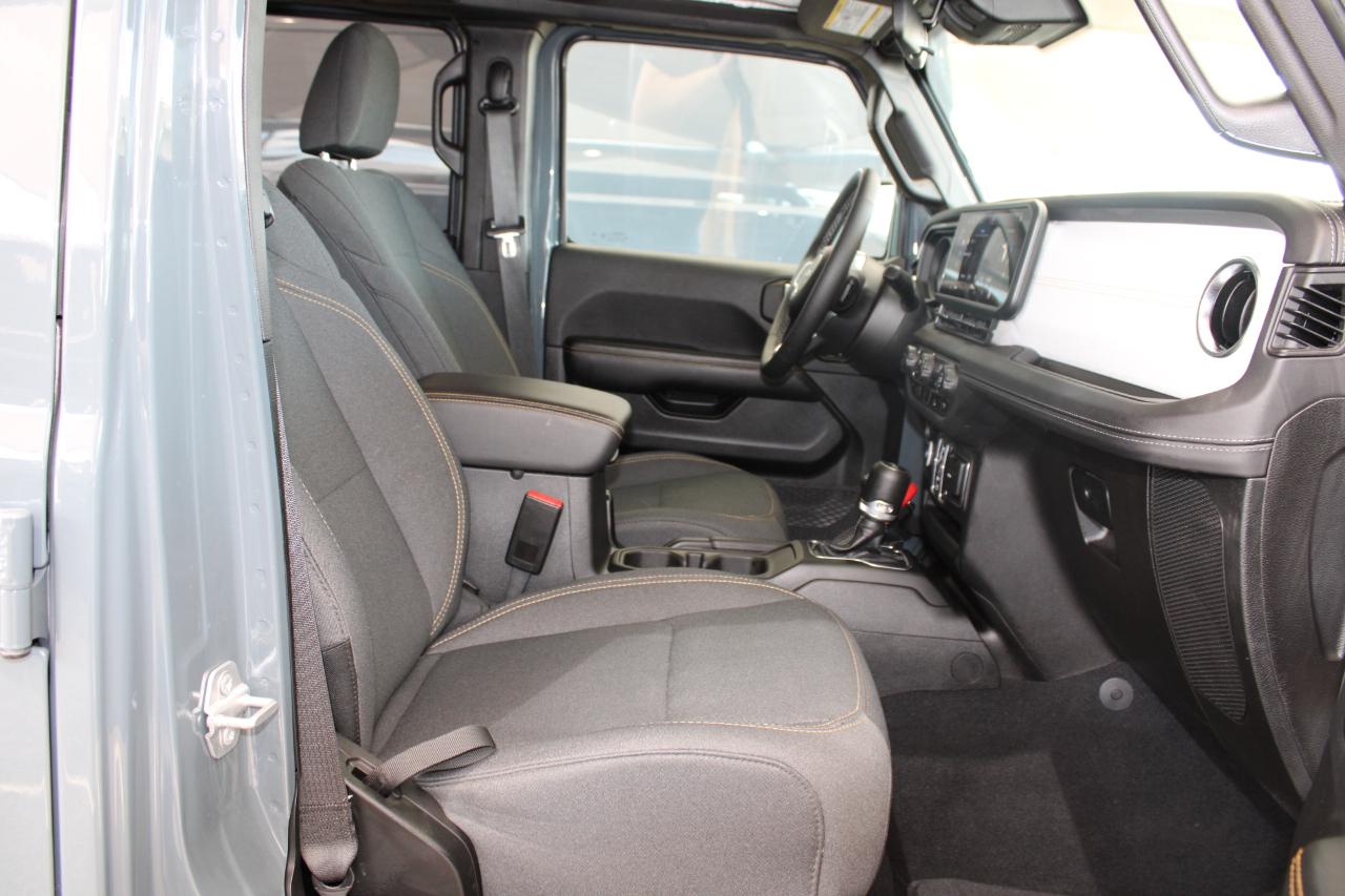 Jeep Wrangler 4xe Sahara 2025