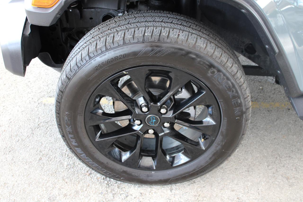 Jeep Wrangler 4xe Sahara 2025