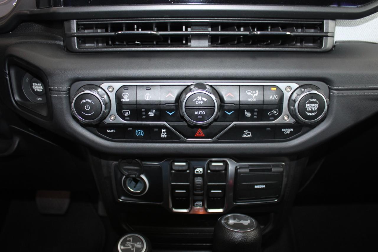 Jeep Wrangler 4xe Sahara 2025