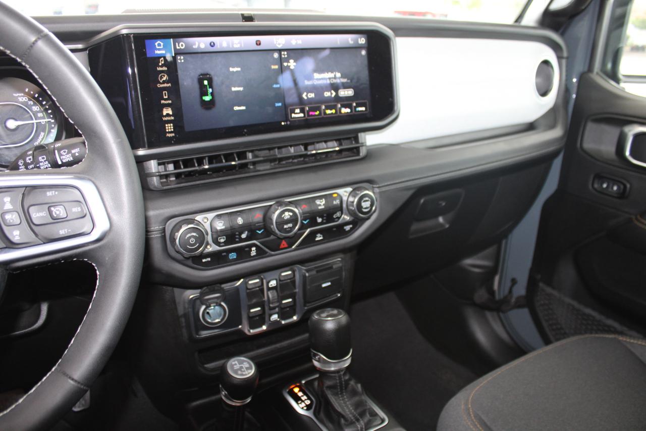 Jeep Wrangler 4xe Sahara 2025