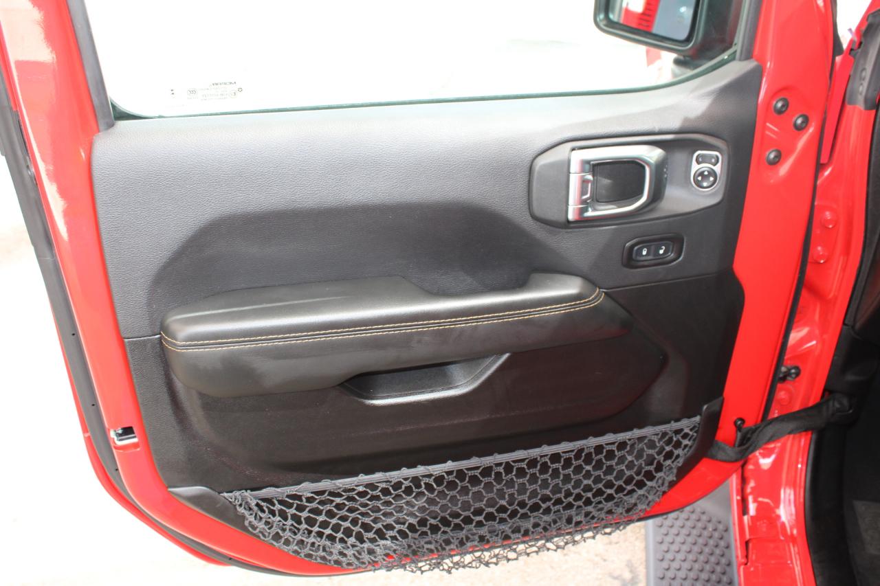 Jeep Wrangler 4xe Sahara 2025