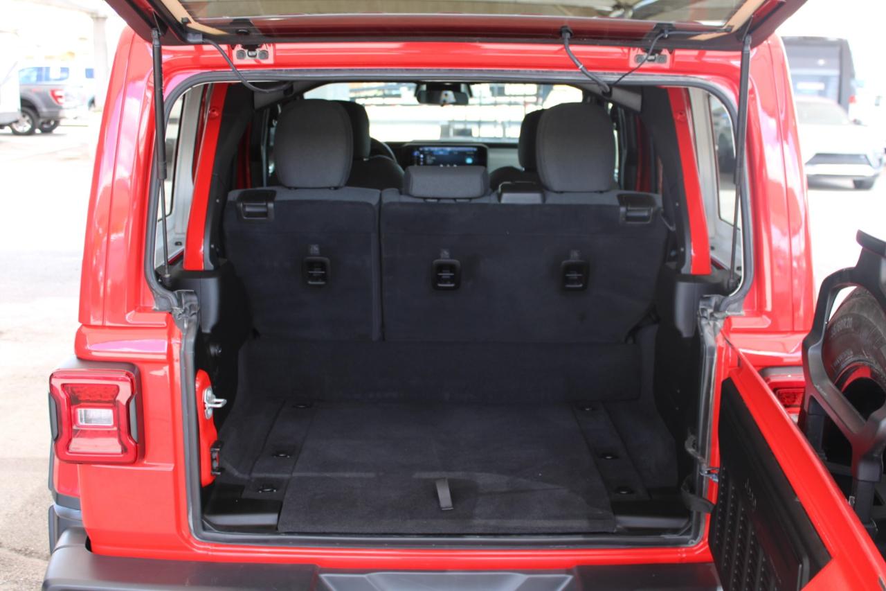 Jeep Wrangler 4xe Sahara 2025