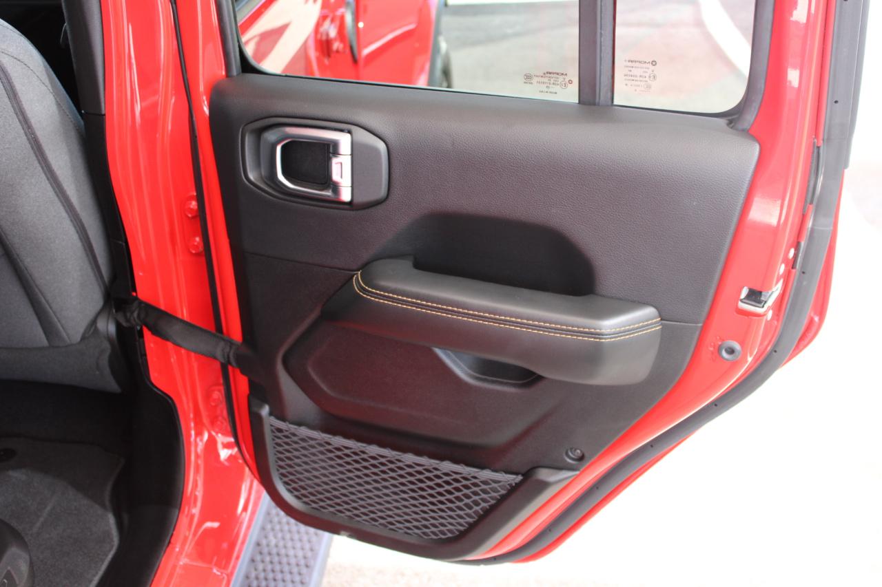 Jeep Wrangler 4xe Sahara 2025