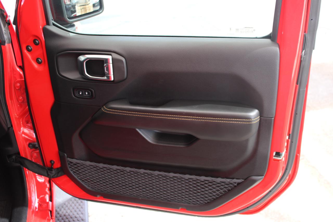 Jeep Wrangler 4xe Sahara 2025