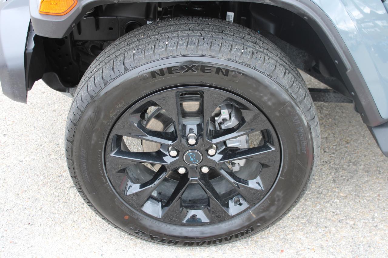 Jeep Wrangler 4xe Sahara 2025