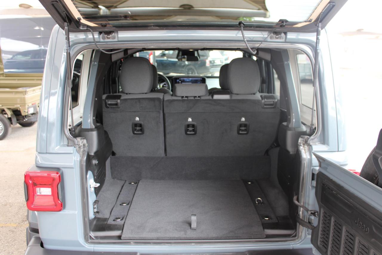 Jeep Wrangler 4xe Sahara 2025