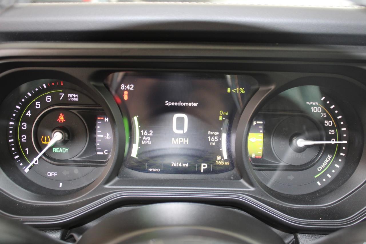 Jeep Wrangler 4xe Sahara 2025