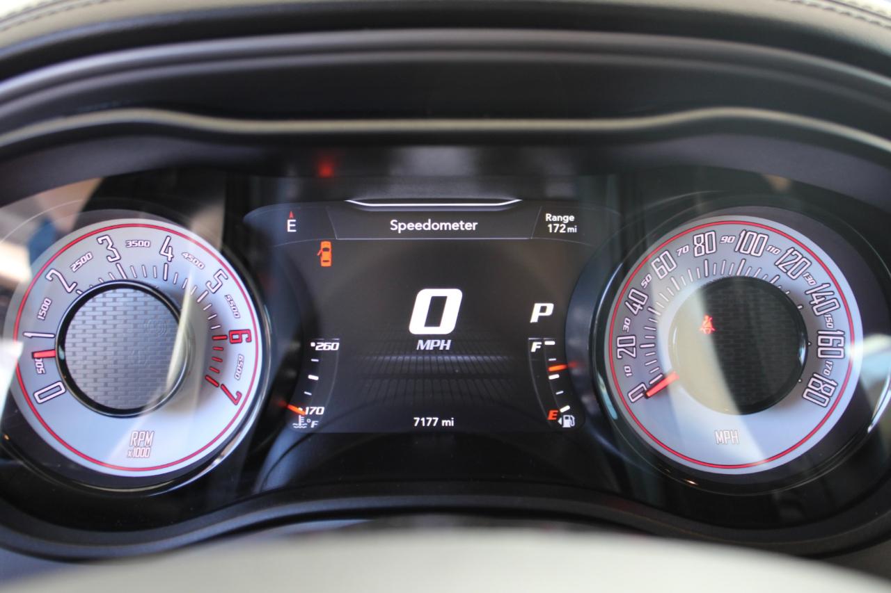 Dodge Challenger  2023