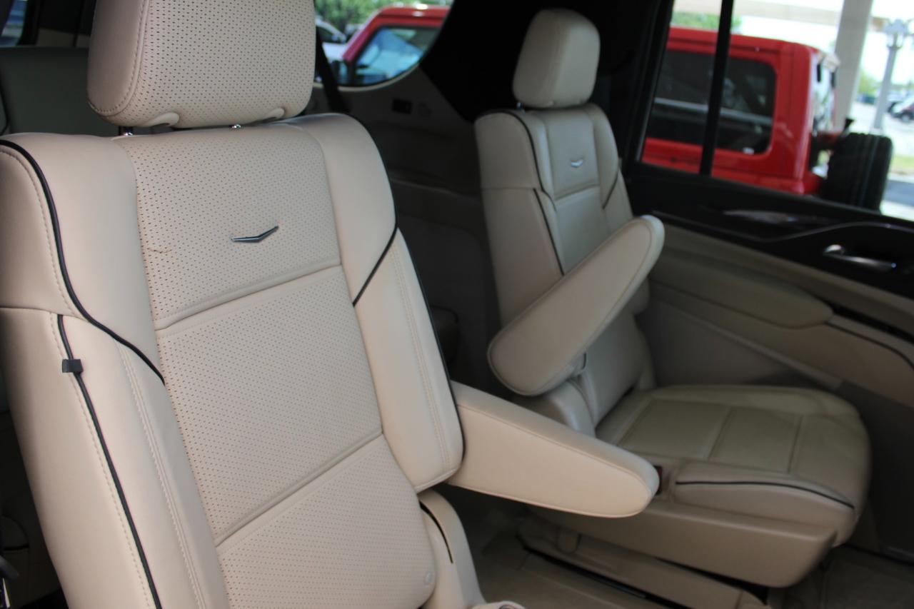 Cadillac Escalade ESV Premium Luxury 4WD 2022