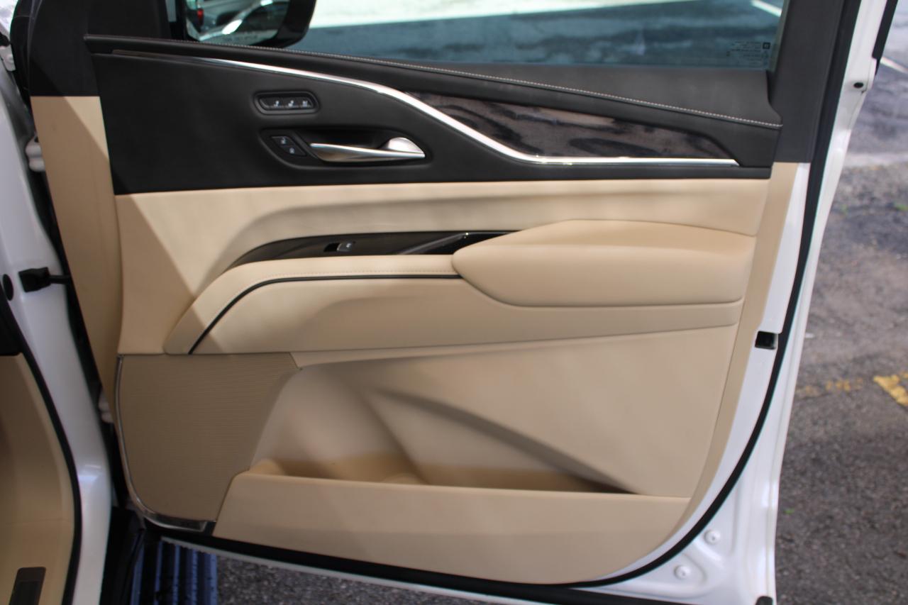 Cadillac Escalade ESV Premium Luxury 4WD 2022