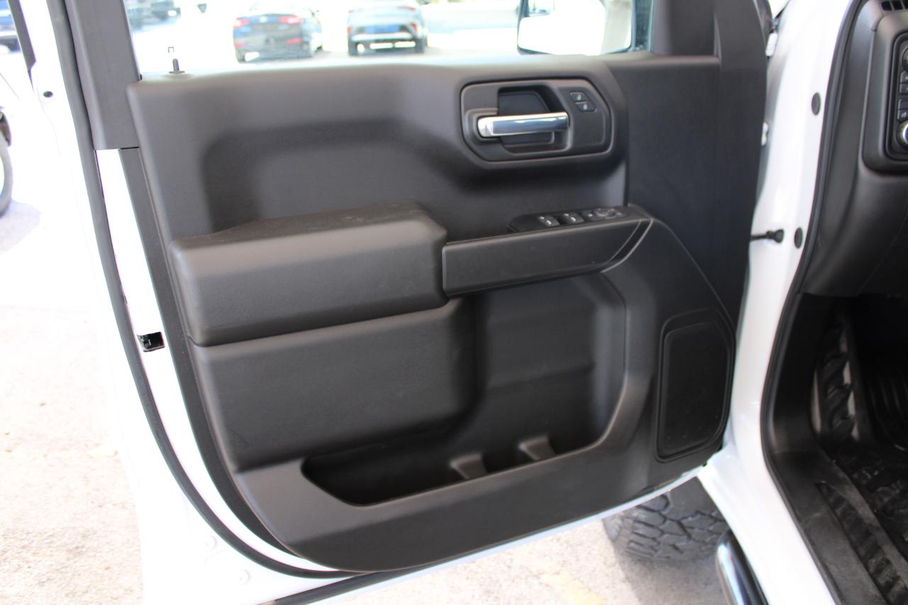 Chevrolet Silverado 1500 W/T Crew Cab 4WD 2024