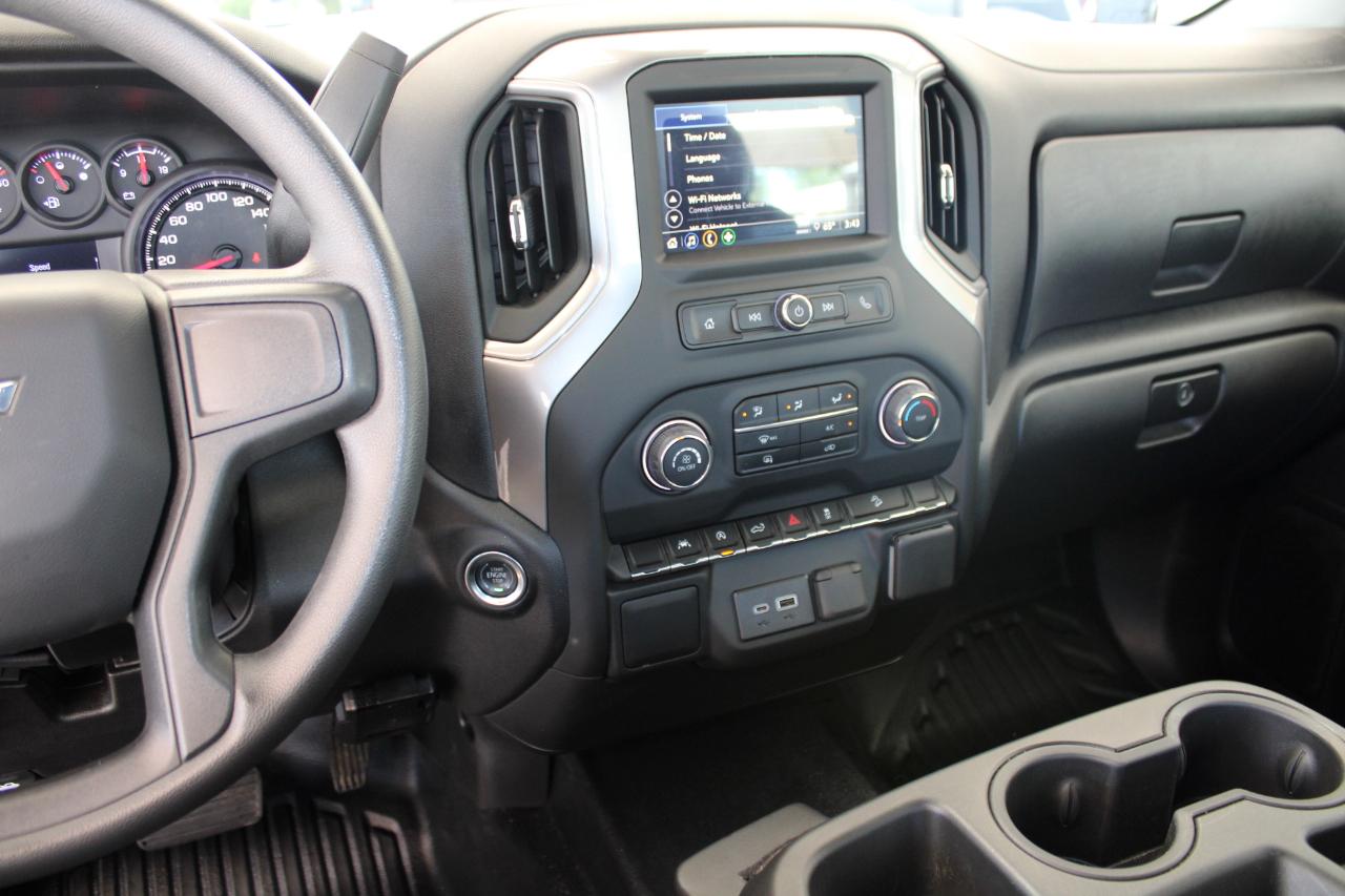 Chevrolet Silverado 1500 W/T Crew Cab 4WD 2024