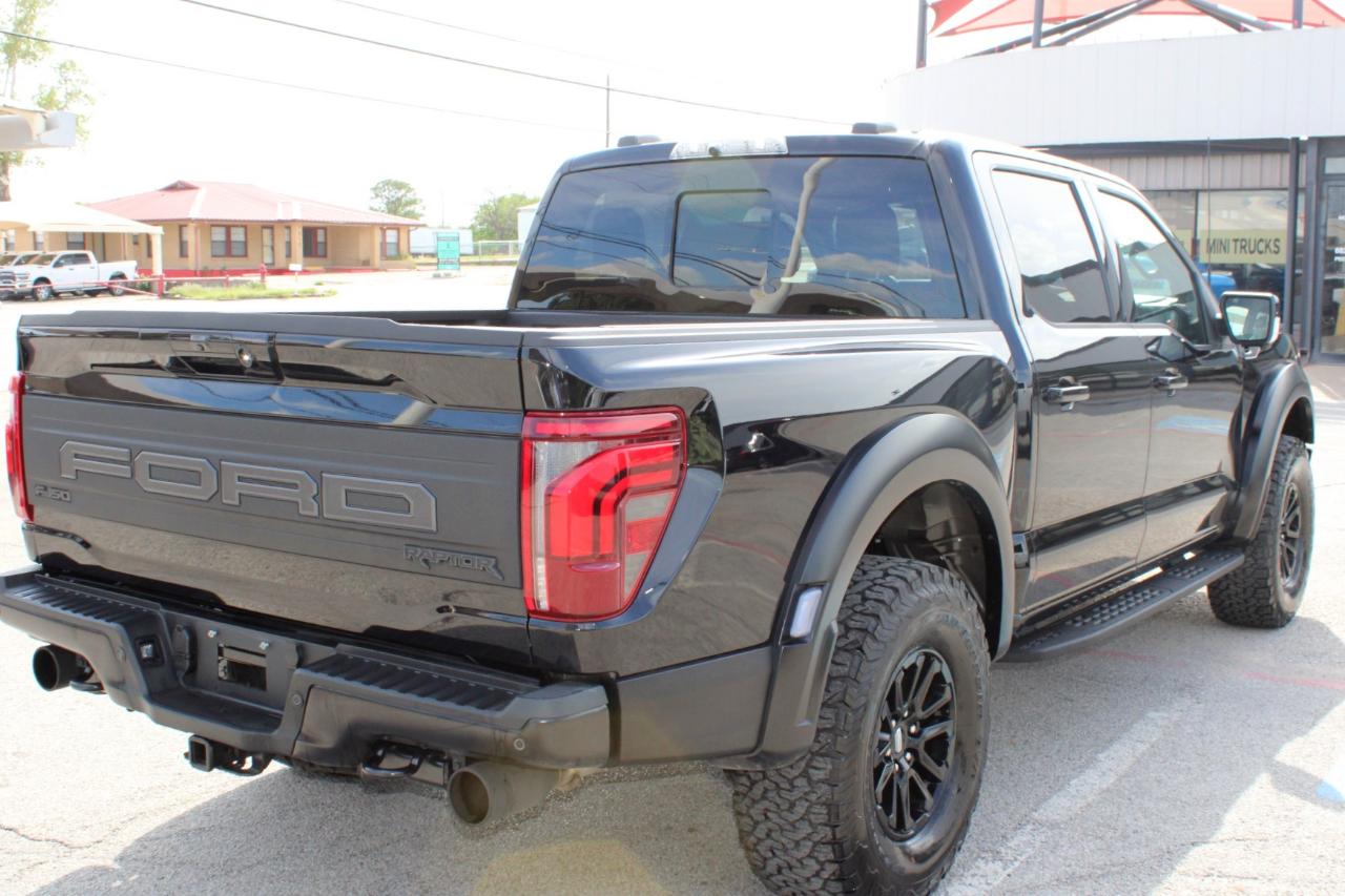 Ford F-150 Raptor SuperCrew 4WD 2025