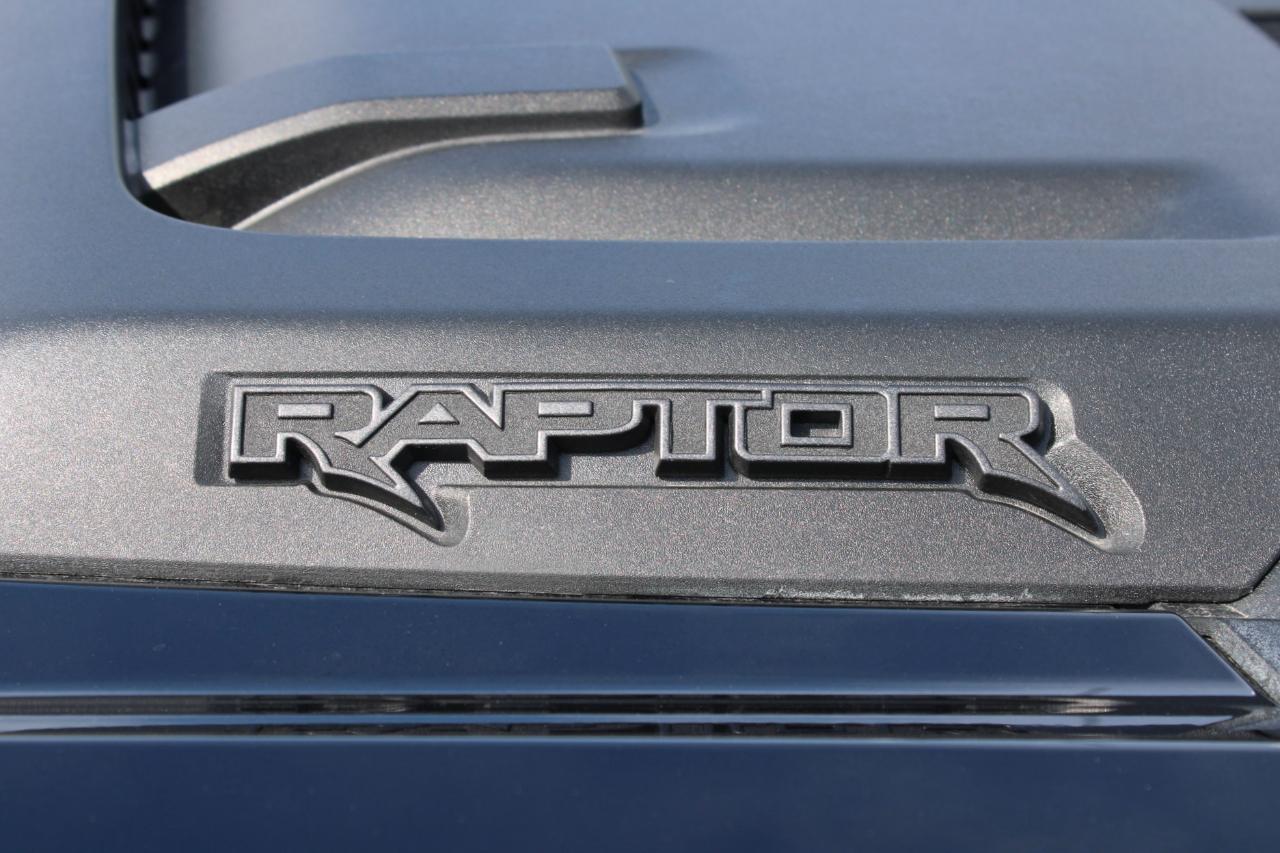 Ford F-150 Raptor SuperCrew 4WD 2025