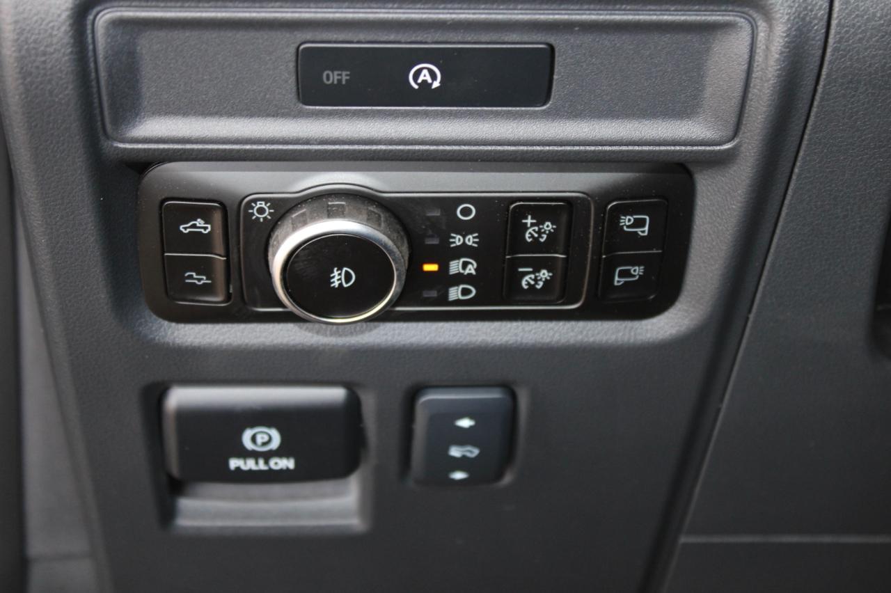 Ford F-150 Raptor SuperCrew 4WD 2025