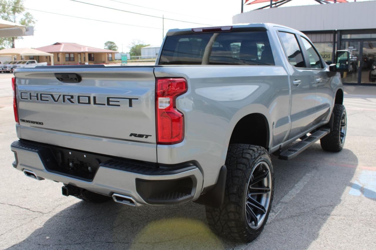 Chevrolet Silverado 1500 RST Crew Cab 4WD 2024