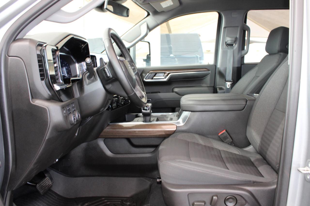 Chevrolet Silverado 1500 RST Crew Cab 4WD 2024