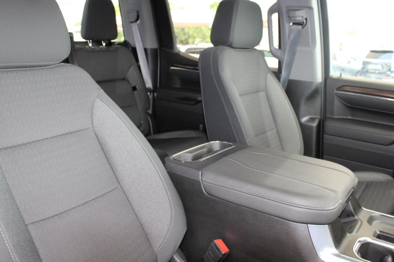 Chevrolet Silverado 1500 RST Crew Cab 4WD 2024