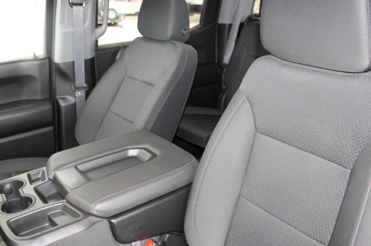 GMC Sierra 1500 Pro Crew Cab Short Box 4WD 2023