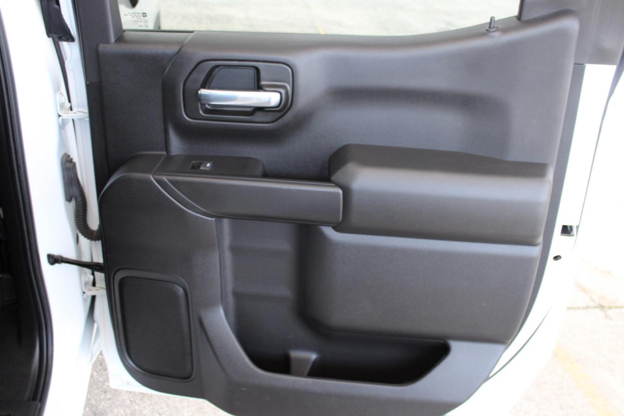 GMC Sierra 1500 Pro Crew Cab Short Box 4WD 2023