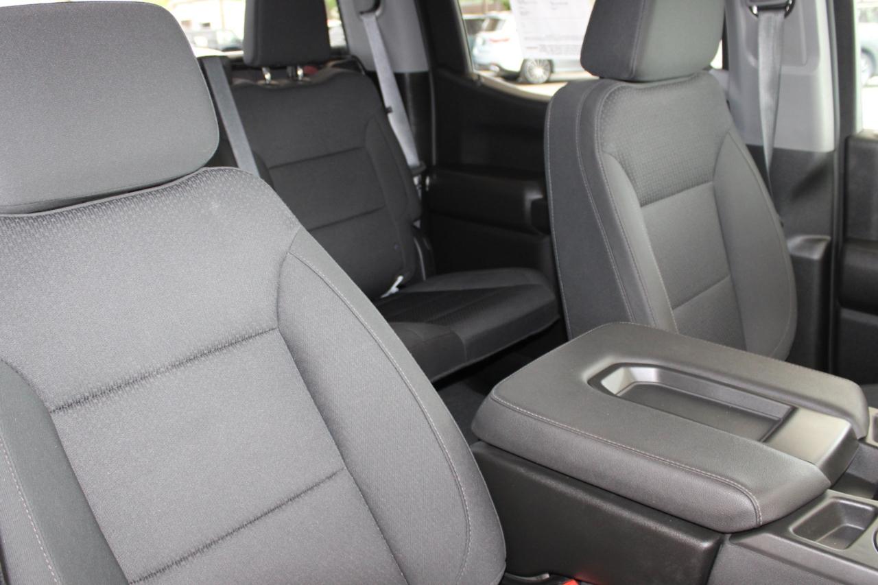 GMC Sierra 1500 Pro Crew Cab Short Box 4WD 2023