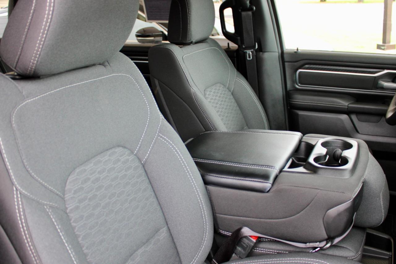 RAM 1500 Big Horn Crew Cab SWB 4WD 2025