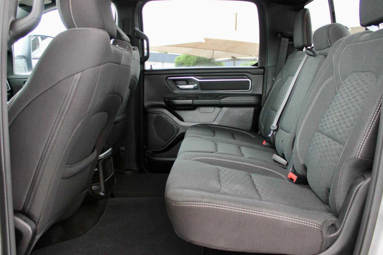 RAM 1500 Big Horn Crew Cab SWB 4WD 2025