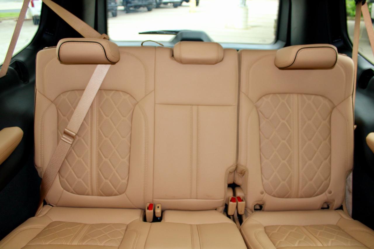 Jeep Grand Wagoneer Series III 4WD 2025