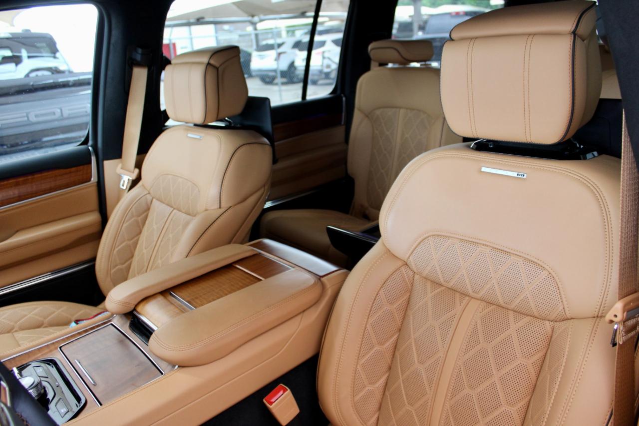Jeep Grand Wagoneer Series III 4WD 2025