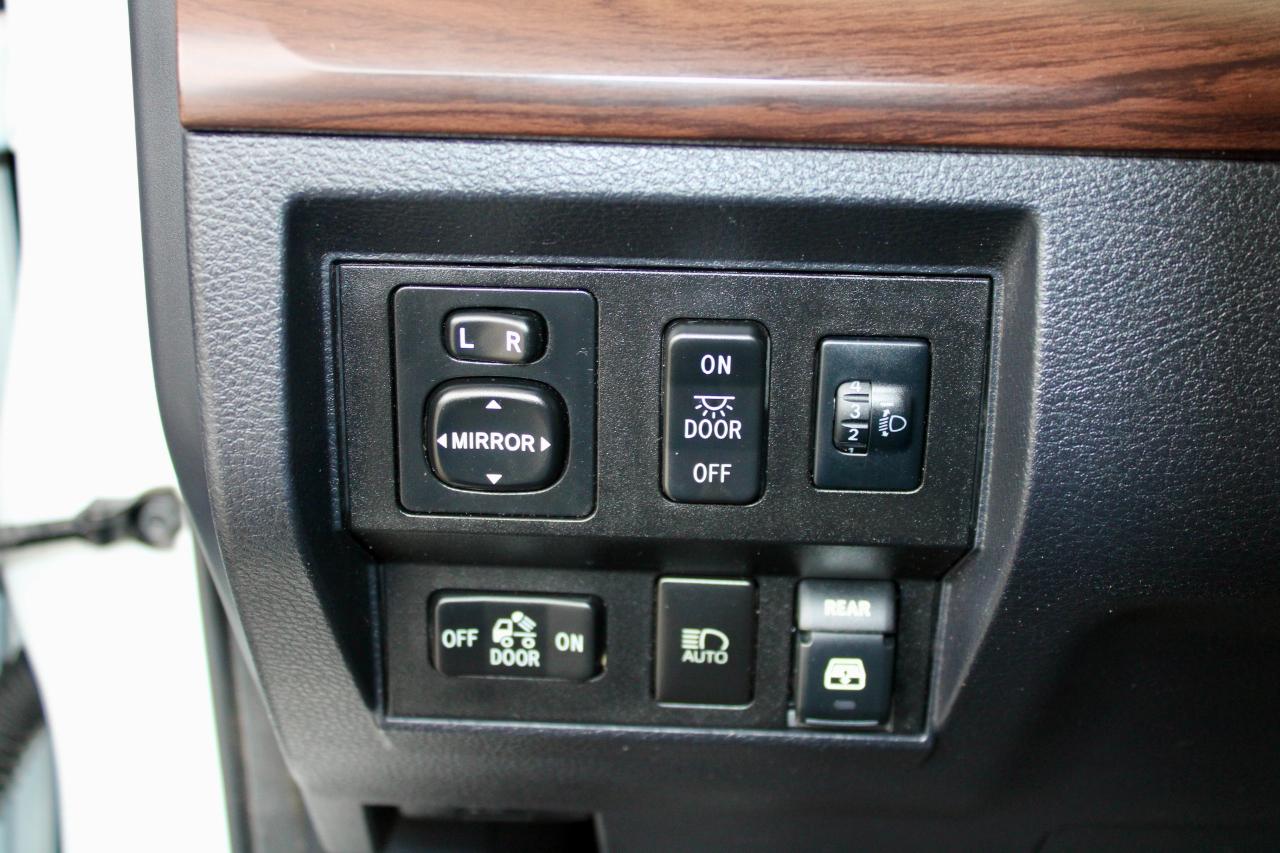 Toyota Tundra Limited 5.7L CrewMax 4WD 2019