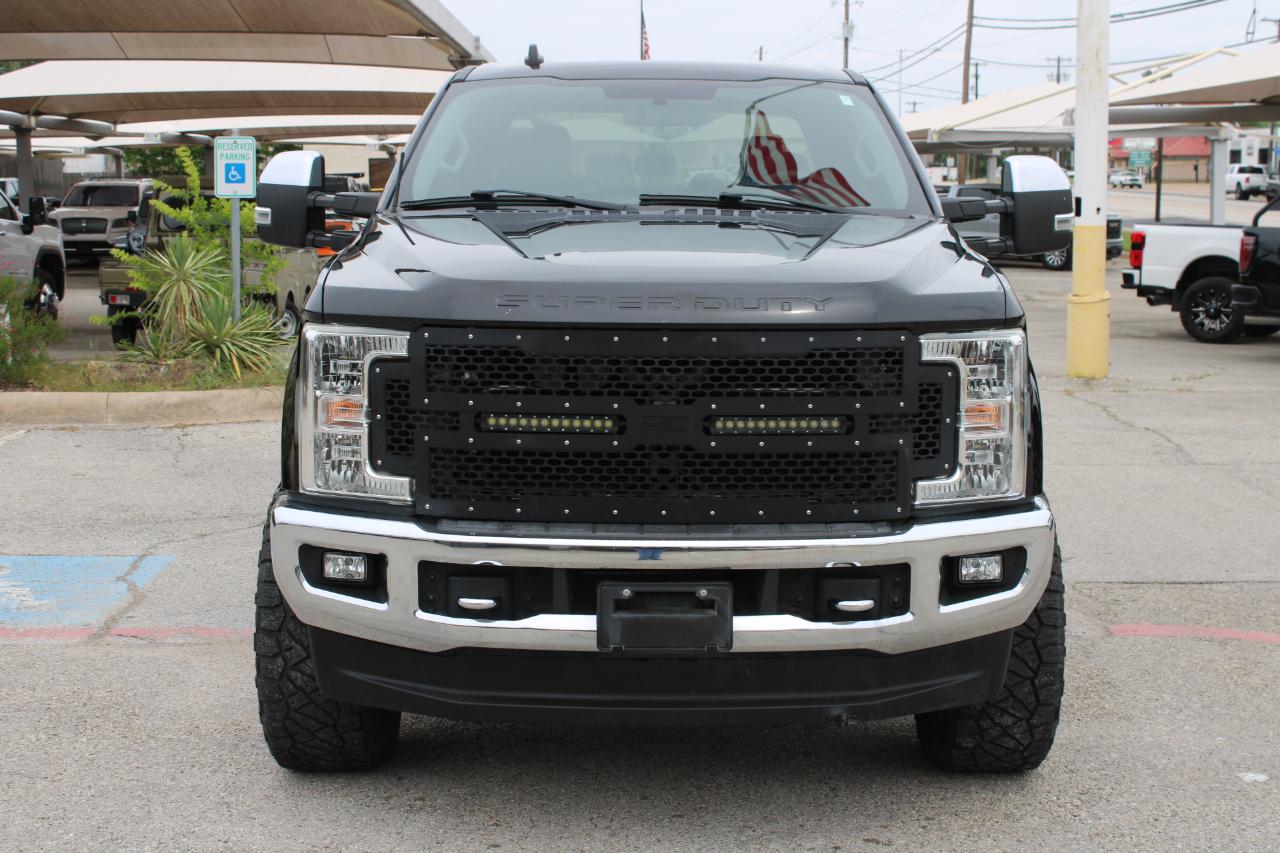 Ford F-250 SD XLT Crew Cab Long Bed 4WD 2019