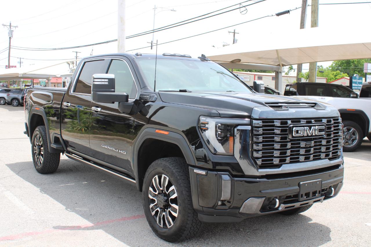 GMC Sierra 3500HD Denali Ultimate Crew Cab 4WD 2024