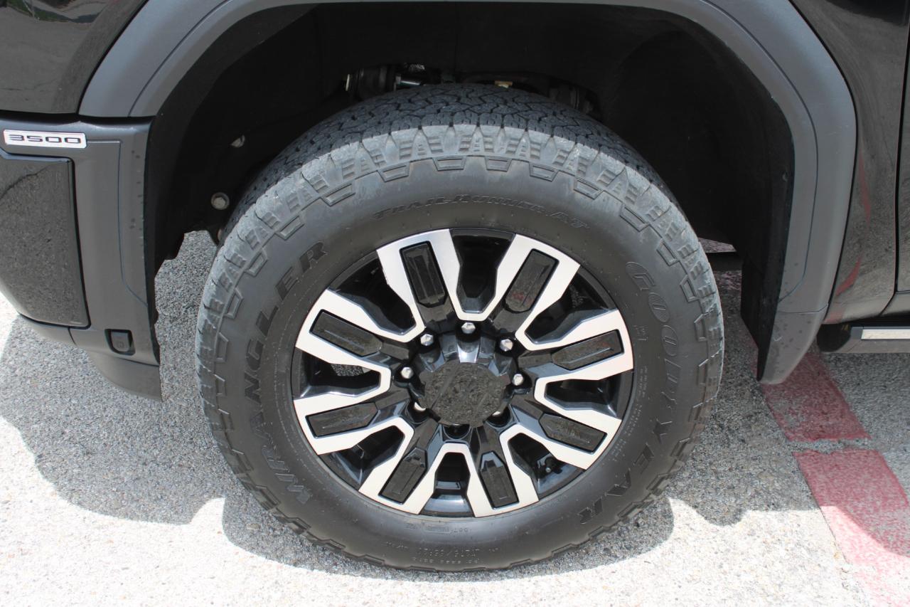 GMC Sierra 3500HD Denali Ultimate Crew Cab 4WD 2024