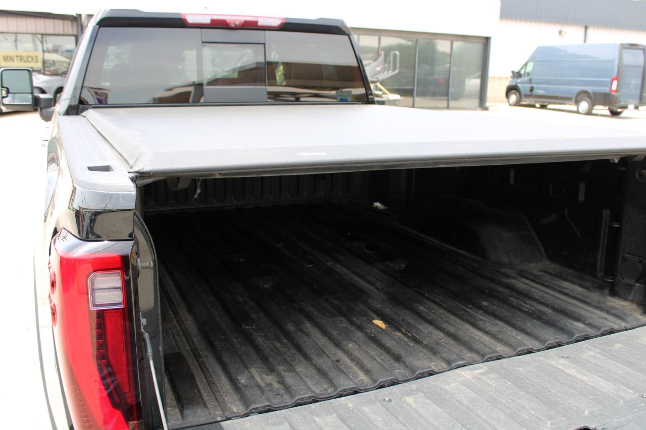 GMC Sierra 3500HD Denali Ultimate Crew Cab 4WD 2024