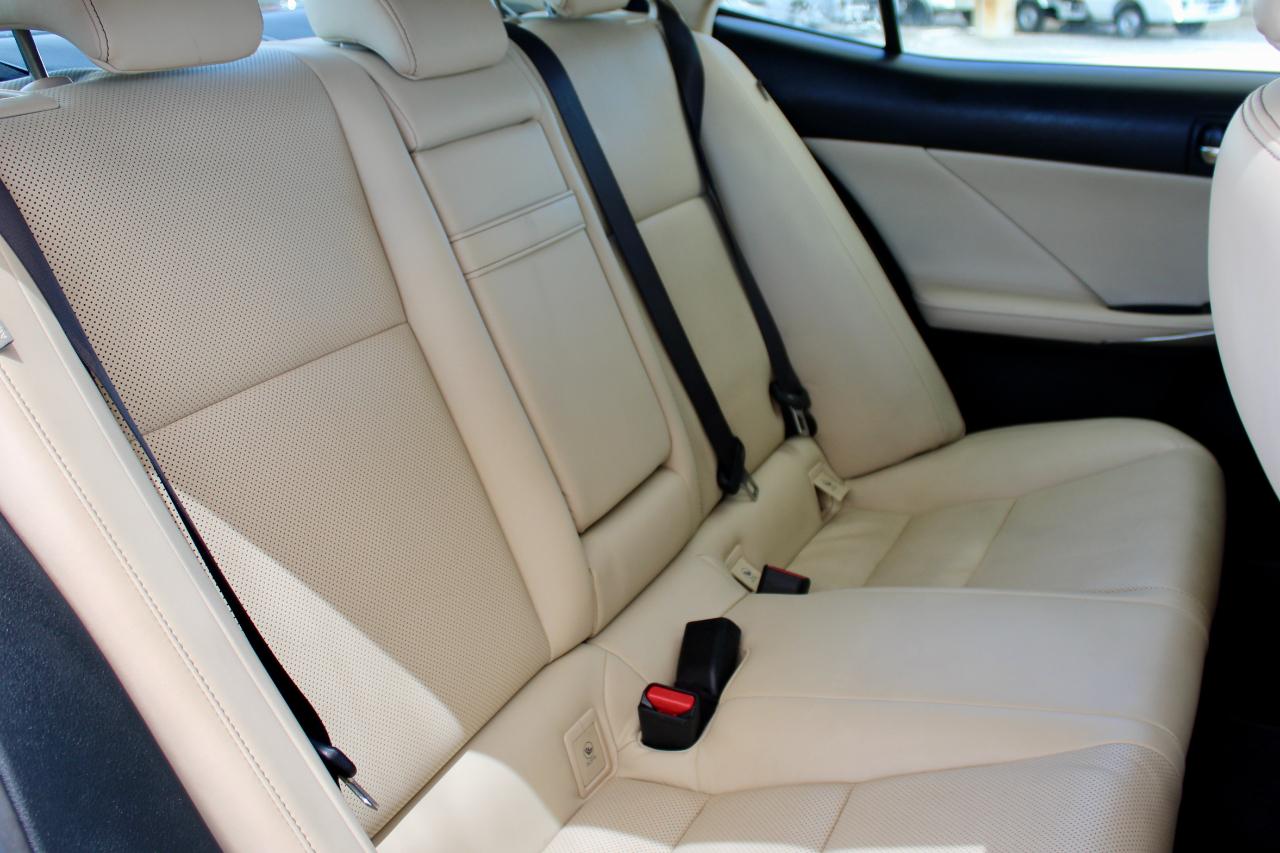 Lexus IS 250 AWD 2014