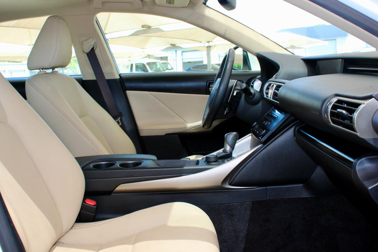 Lexus IS 250 AWD 2014