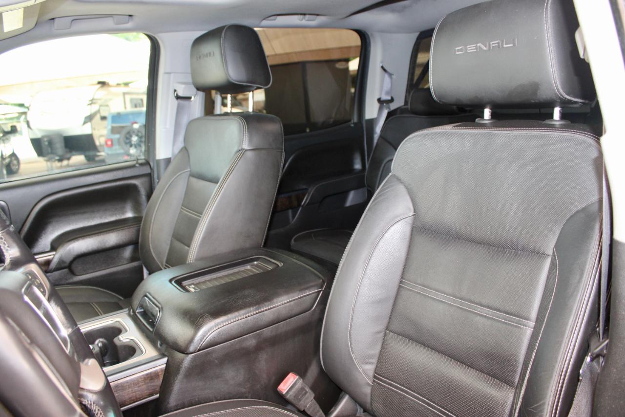 GMC Sierra 2500HD Denali Crew Cab 4WD 2016