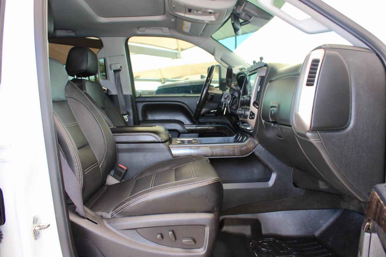 GMC Sierra 2500HD Denali Crew Cab 4WD 2016