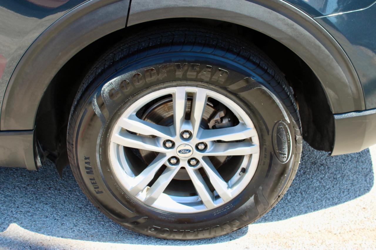 Ford Explorer XLT 2022