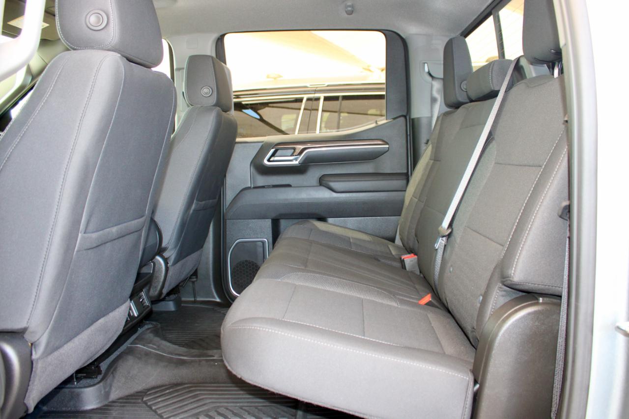 Chevrolet Silverado 1500 LT Crew Cab 4WD 2026