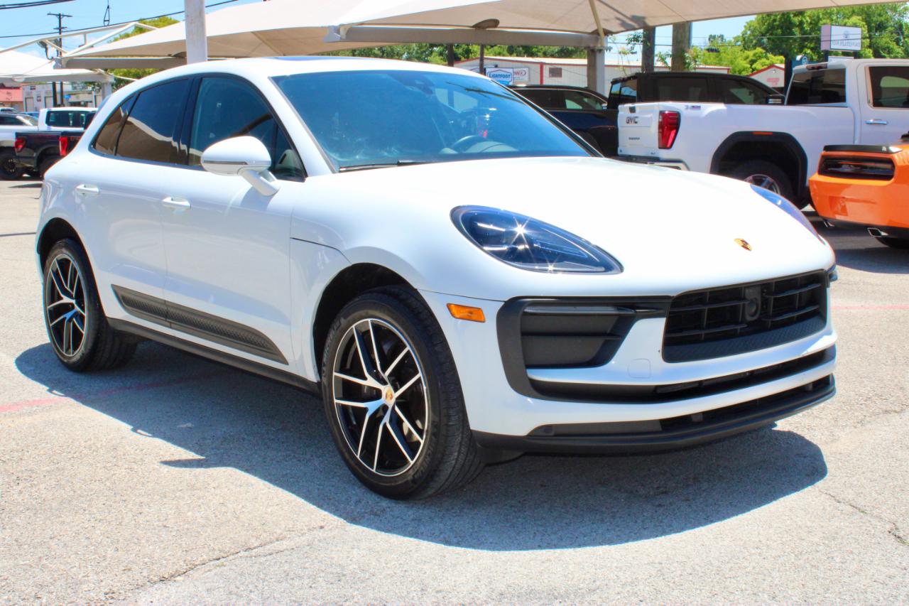 Porsche Macan Base 2023