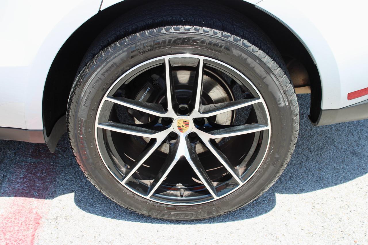 Porsche Macan Base 2023